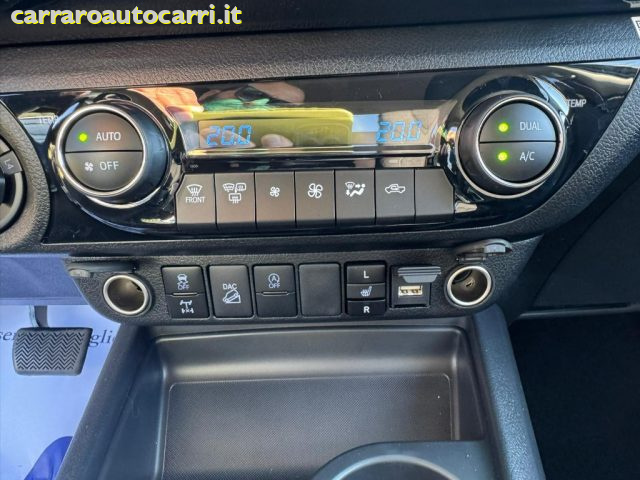 TOYOTA Hilux usata, con Luci diurne LED