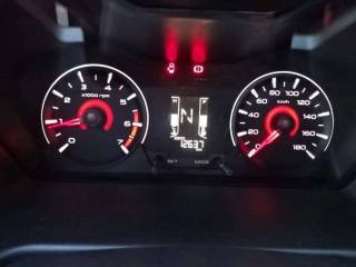 MAHINDRA KUV100 usata, con Boardcomputer