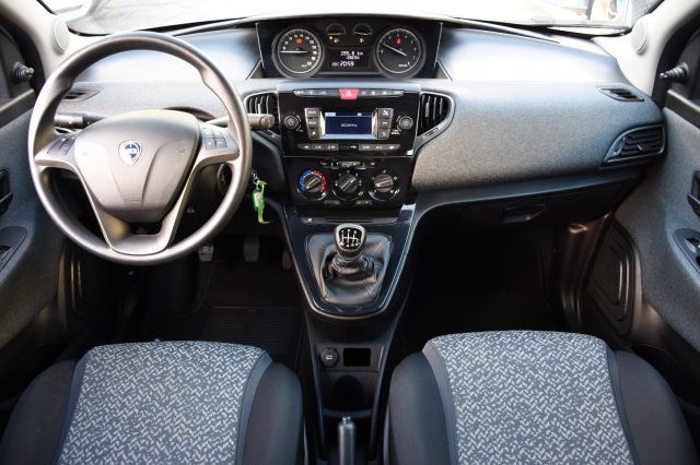LANCIA Ypsilon usata, con Controllo trazione
