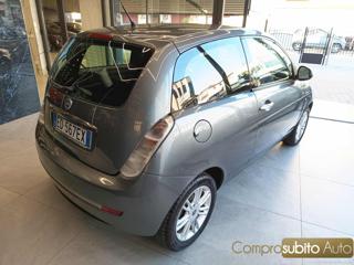 LANCIA Ypsilon usata, con Autoradio