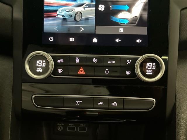 RENAULT Megane usata, con Specchietti laterali elettrici