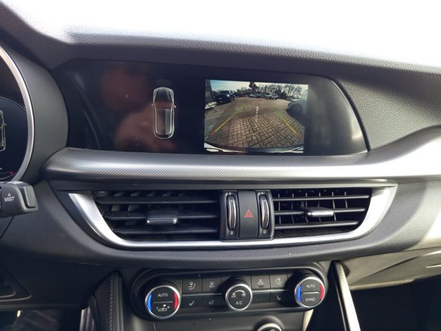 ALFA ROMEO Stelvio usata, con Sensori di parcheggio posteriori