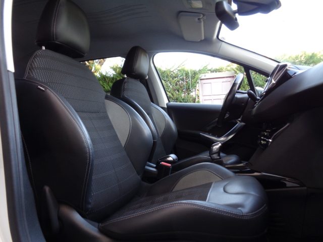 PEUGEOT 2008 usata, con Climatizzatore