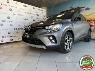RENAULT Captur usata, con Sensori di parcheggio posteriori