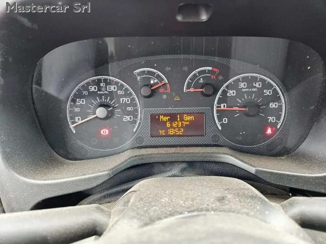 FIAT Fiorino usata, con Park Distance Control