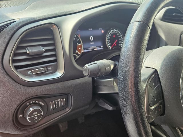 JEEP Renegade usata, con USB