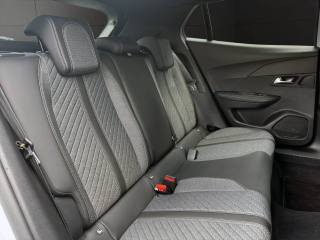 PEUGEOT 2008 usata, con Sensore di pioggia