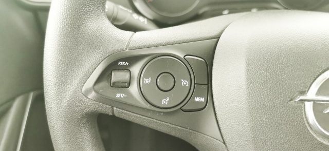 OPEL Crossland X usata 42