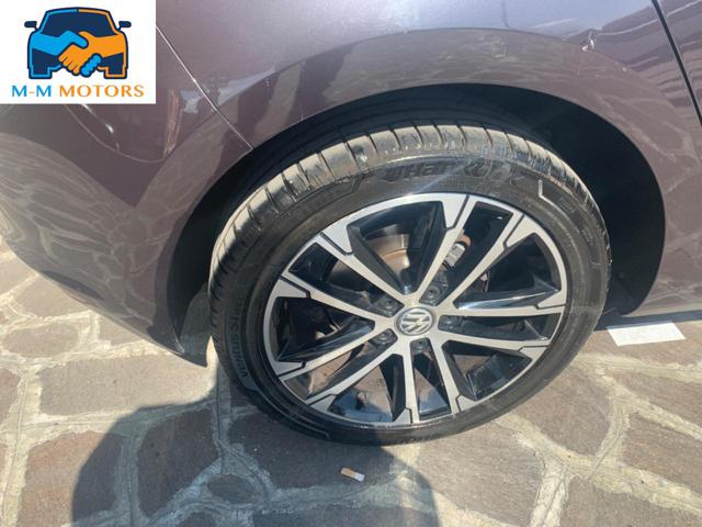 VOLKSWAGEN Golf usata, con Autoradio