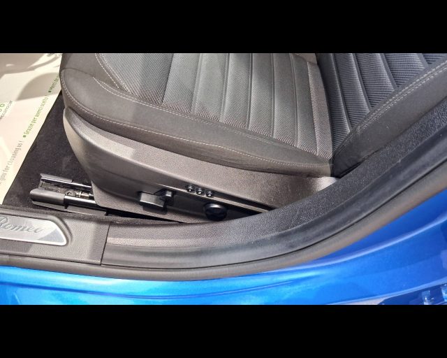 ALFA ROMEO Giulia usata, con Climatizzatore automatico, 2 zone