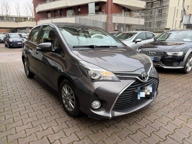 TOYOTA Yaris usata, con Airbag laterali