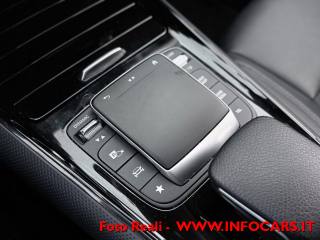MERCEDES-BENZ GLB 200 usata, con Volante in pelle
