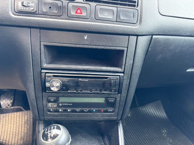 VOLKSWAGEN Golf usata, con Chiusura centralizzata