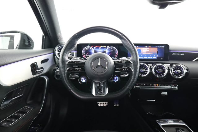 MERCEDES-BENZ A 35 AMG usata 11