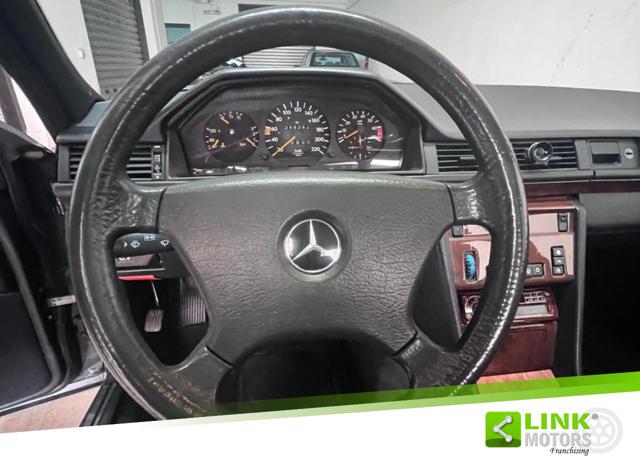 MERCEDES-BENZ E 200 usata 20