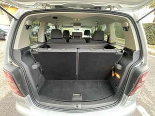 VOLKSWAGEN Touran usata, con Airbag testa