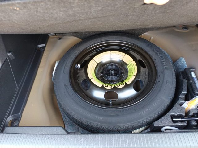 PEUGEOT 2008 usata, con Specchietti laterali elettrici