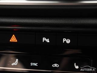 VOLKSWAGEN T-Roc usata, con MP3