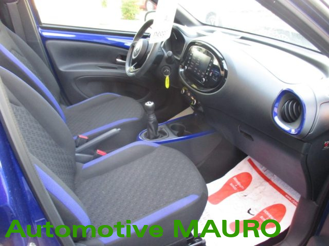TOYOTA Aygo X usata 24