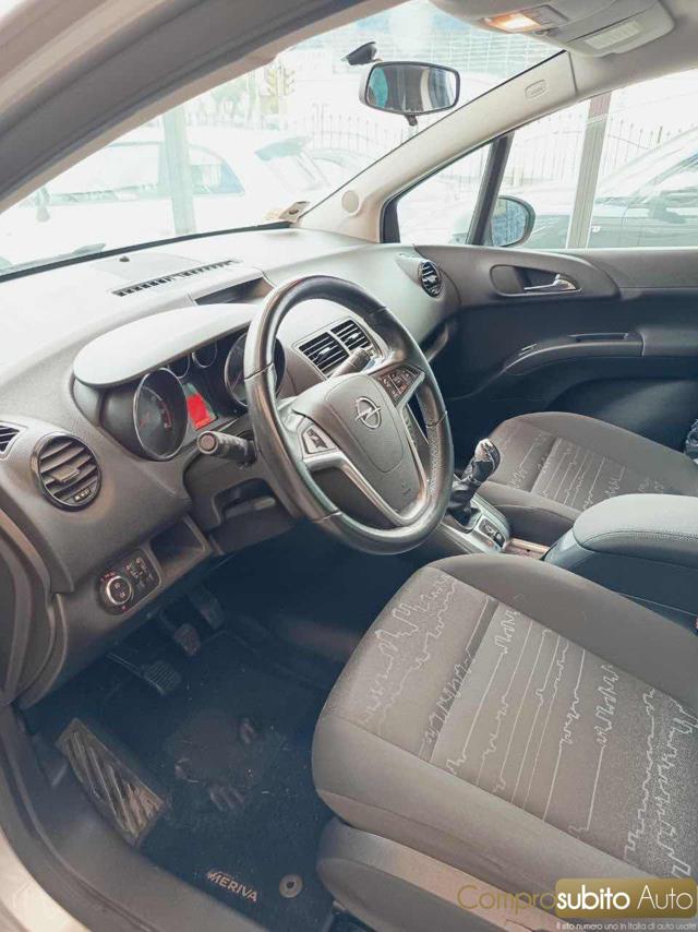 OPEL Meriva usata, con Sedile posteriore sdoppiato
