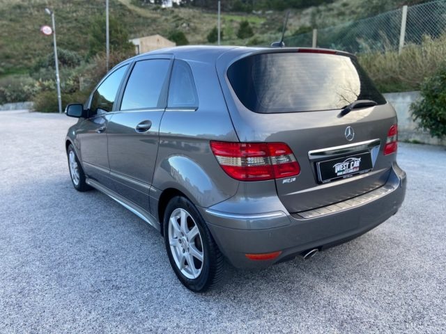 MERCEDES-BENZ B 180 usata, con Alzacristalli elettrici