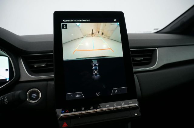 RENAULT Captur usata, con Autoradio digitale