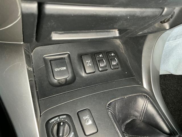 TOYOTA Land Cruiser usata, con Interni in pelle