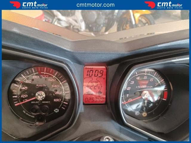 YAMAHA X-Max 400 usata 5