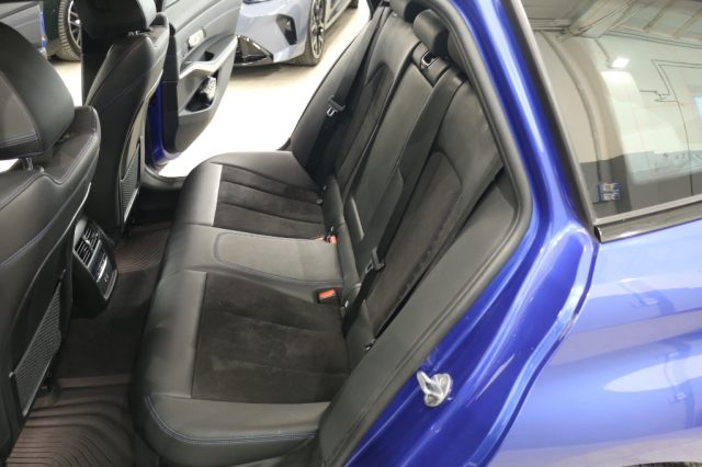 BMW 320 usata, con Bluetooth