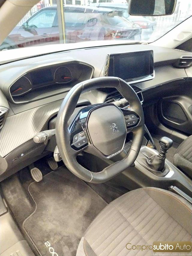 PEUGEOT 2008 usata, con Airbag testa