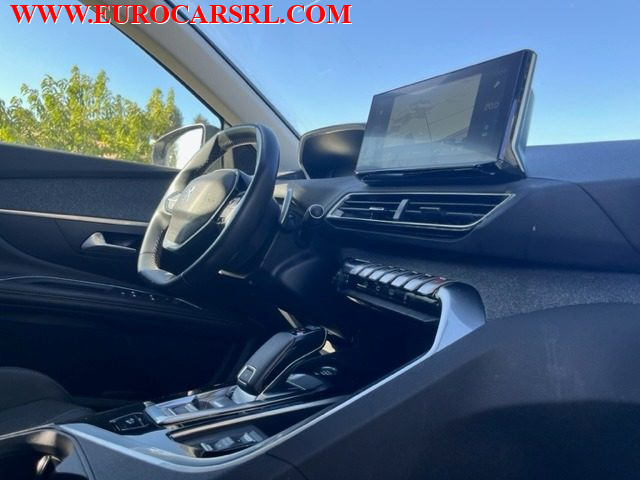 PEUGEOT 3008 usata, con Sensori di parcheggio anteriori