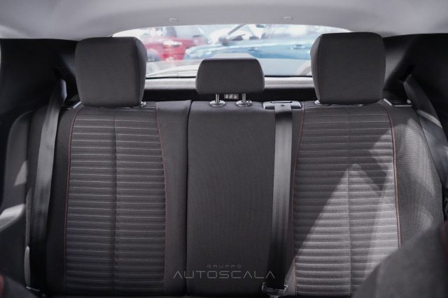 PEUGEOT 208 usata, con Fari LED