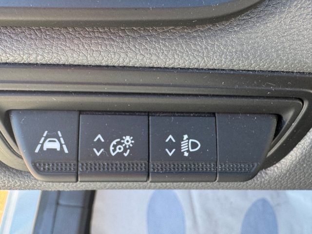 RENAULT Clio usata, con Fari LED