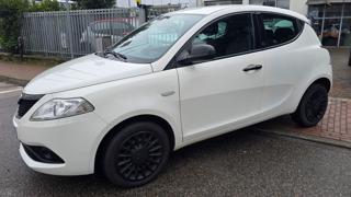 LANCIA Ypsilon usata, con Airbag