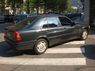 MERCEDES-BENZ C 180 usata, con Airbag Passeggero