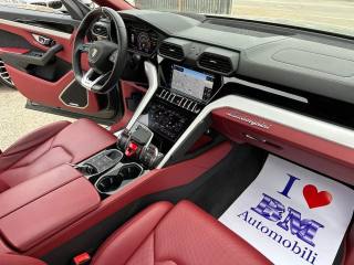 LAMBORGHINI Urus usata, con Boardcomputer