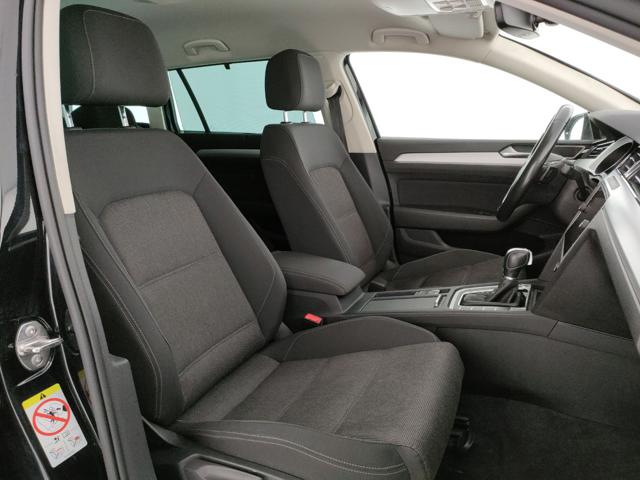 VOLKSWAGEN Passat Variant usata, con Cerchi in lega