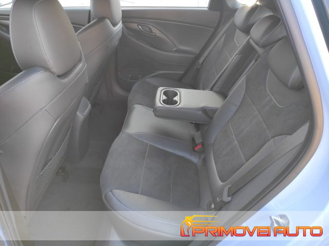 HYUNDAI i30 usata, con Airbag laterali
