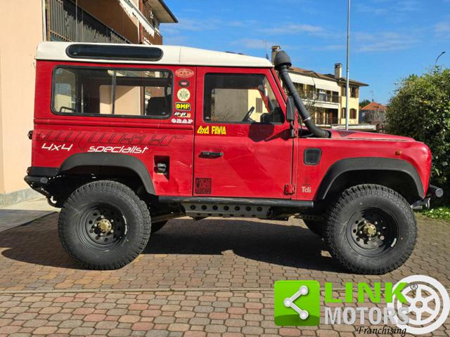LAND ROVER Defender usata 51