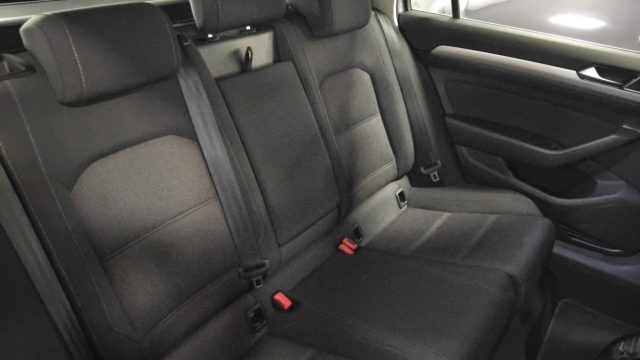 VOLKSWAGEN Passat Variant usata, con Cruise Control