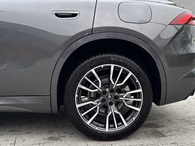 MASERATI Grecale usata, con Autoradio