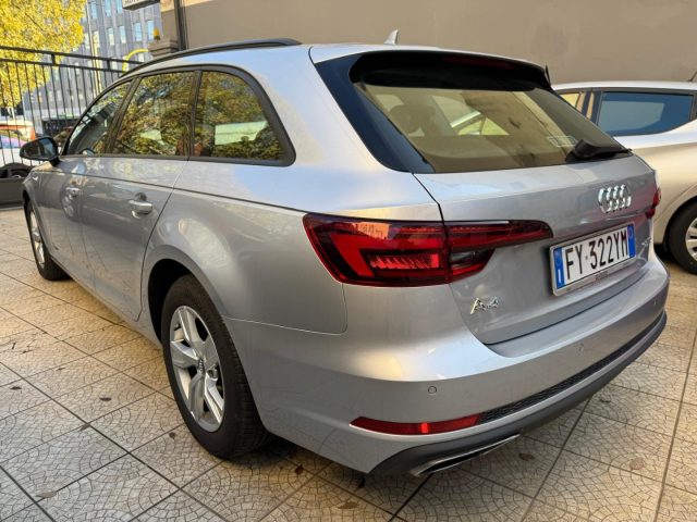 AUDI A4 usata, con Autoradio