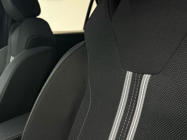 OPEL Corsa usata, con Autoradio digitale