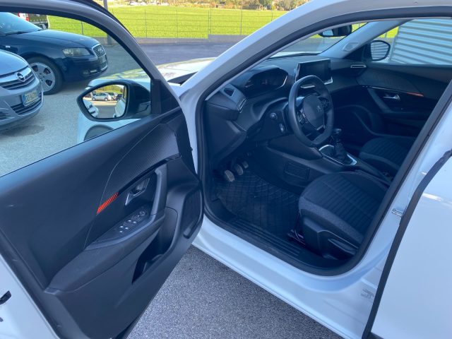PEUGEOT 2008 usata, con Cerchi in lega