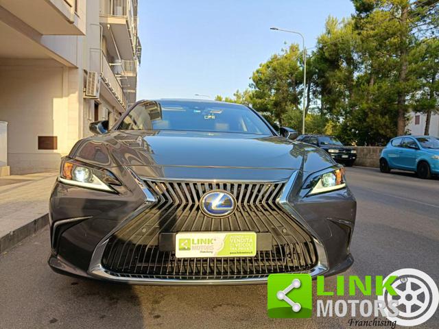 LEXUS ES 300 usata, con Fendinebbia