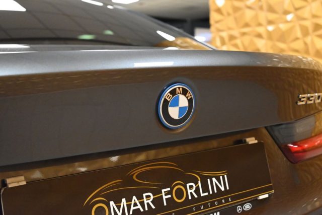 BMW 330 usata 25