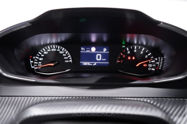 PEUGEOT 2008 usata, con Volante in pelle
