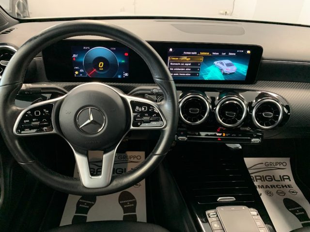 MERCEDES-BENZ CLA 180 usata, con Vetri oscurati