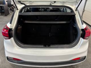 HYUNDAI i20 usata, con Luci diurne LED