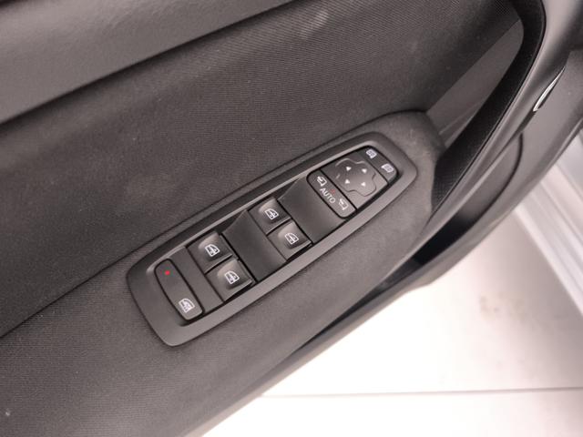 RENAULT Megane usata, con Volante in pelle